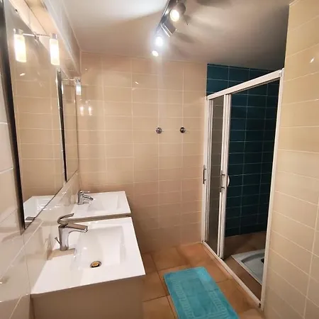 Chambres D Hotes Ecurie Du Globe Trotter * 伊瑟茹尔丹